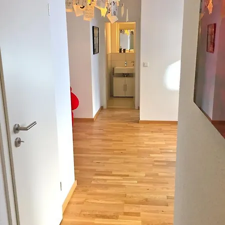 City Apartment *